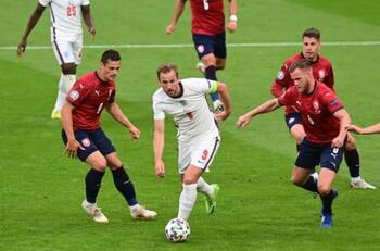 República Checa 0-1 Inglaterra: Detalles y resumen de la victoria inglesa en la Eurocopa