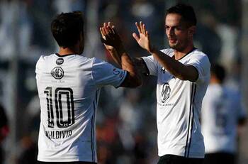 ¿Estarán ante Colo Colo? En Unión La Calera aclararon el estado de Jorge Valdivia y Octavio Rivero