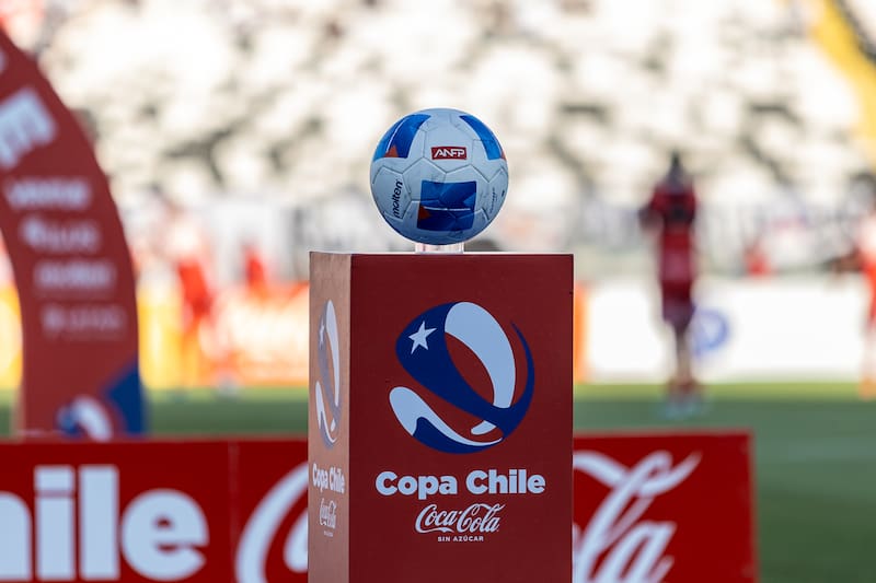 juega su última fecha de la fase de grupos.