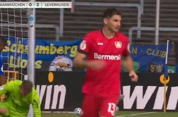 ¡Qué zapatazo! La jugada de Alario que terminó en el segundo gol del Leverkusen