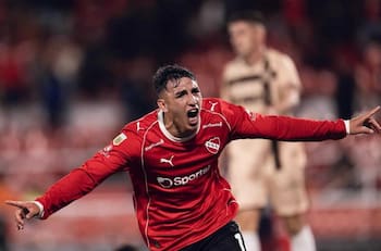 Juegan los chilenos de Independiente: Dónde ver HOY en vivo el partido con Montevideo Wanderers