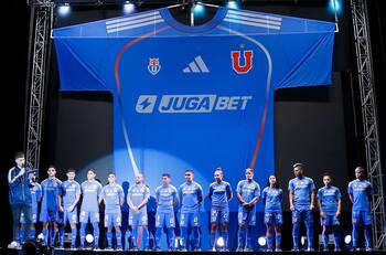 “La peor en años”: hinchas de la U expresaron su molestia con la nueva camiseta