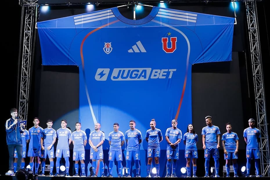 presentación camiseeta 2025.