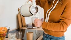 Ni limón ni bicarbonato: Este es el truco definitivo para quitar todo el sarro de tu hervidor