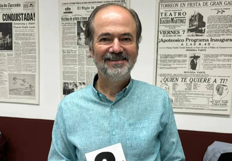 "El partido que a la postre definió mi vocación literaria fue, naturalmente, una derrota de la selección mexicana". La confesión de Juan Villoro, el singular escritor nacido en Ciudad de México.