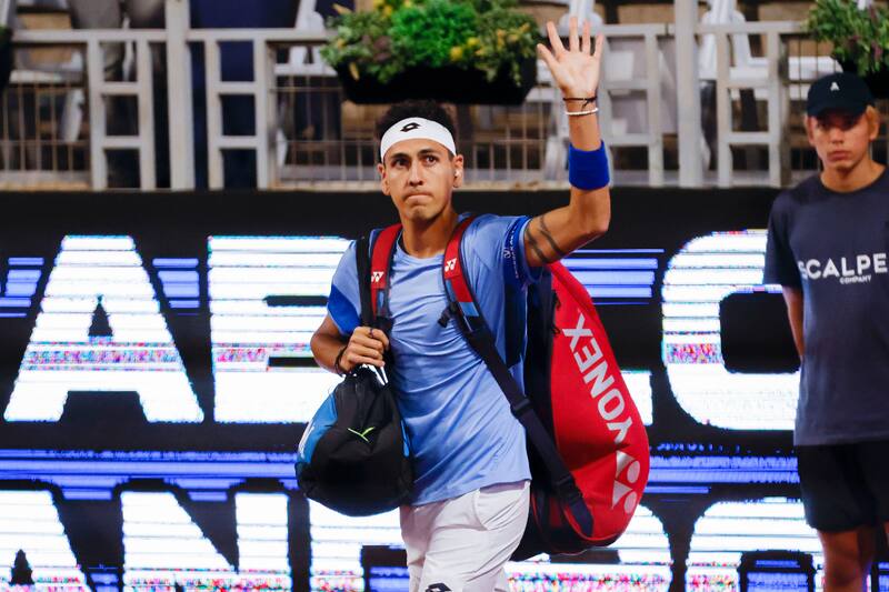 Alejandro Tabilo va por el paso a la tercera ronda del Masters 1000 de Indian Wells.