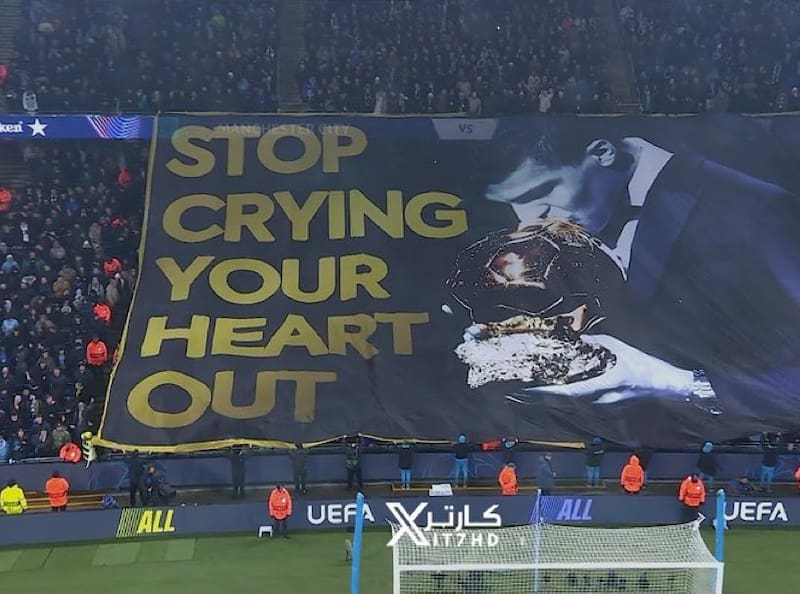 Pancarta en contra de Vinícius.