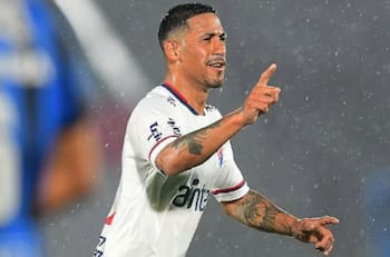 Tras insólito impas con Vera: el nuevo refuerzo uruguayo de Deportes Concepción