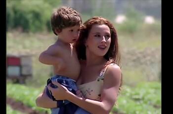 "Aquelarre": Así está el hijo de Sigrid Alegría a más de 20 años de su aparición en el final