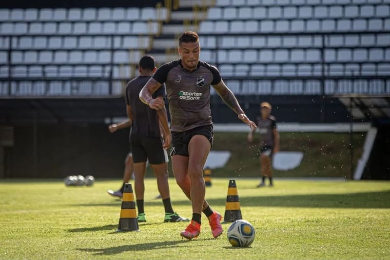 Javier Parraguez fichó en Cobreloa tras su paso por el ABC de la Tercera División de Brasil