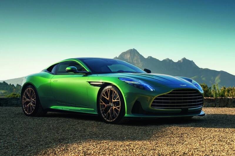 Los autos más caros anunciados en Chile durante 2024