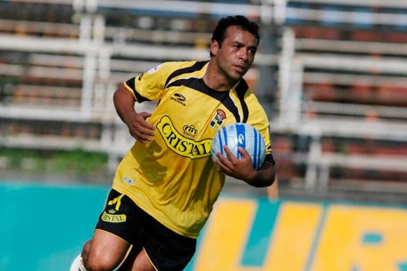 goleador histórico de Coquimbo Unido. Chelo Corrales ocupa la sexta posición histórica entre los máximos anotadores de Primera División de Chile.