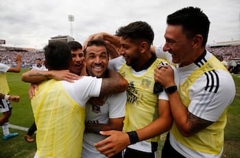 Las figuras de Colo Colo que se quedan tras entrenar y muestran su compromiso en el "Cacique