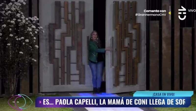 Paola Capelli, mamá de Constanza Capelli, ingresa a "Gran Hermano" Chile. Foto: CHV.