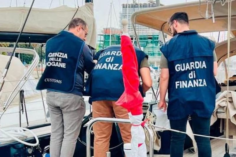 Ciudadano chileno debió pagar 200.000 euros por impuestos evadidos.
Créditos: Tgr Cerdeña.