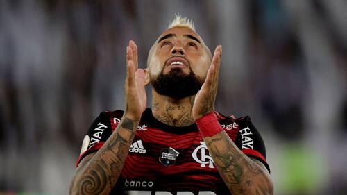 Arturo Vidal y complejo presente en el Flamengo.