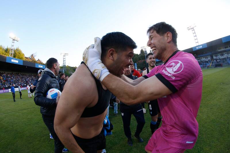 se emocionó tras triunfo de Huachipato en Copa Chile. Foto: Agencia Aton.