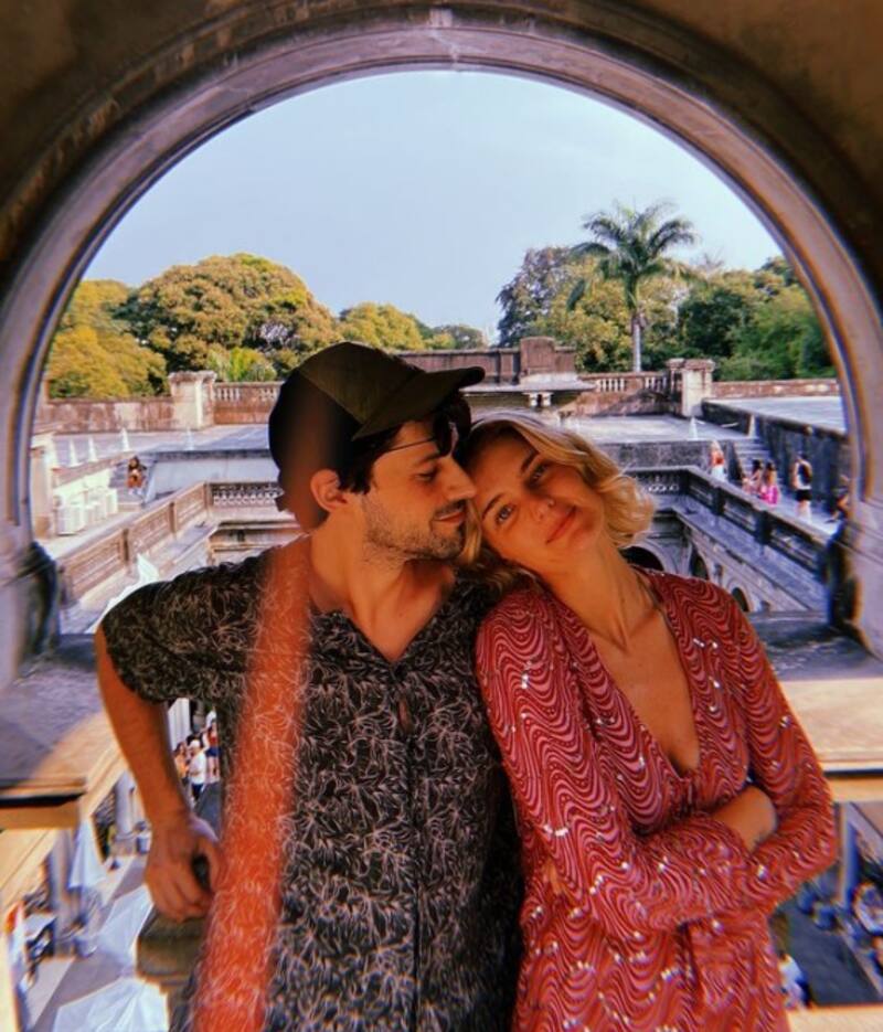 Pedro Campos y Josefina Montané en Brasil. Créditos: Instagram