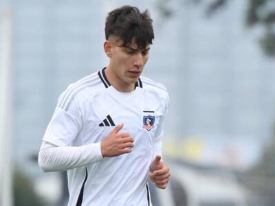 Se formó en River Plate, llegó a las inferiores de Colo Colo y hoy busca convencer a Fernando Ortiz