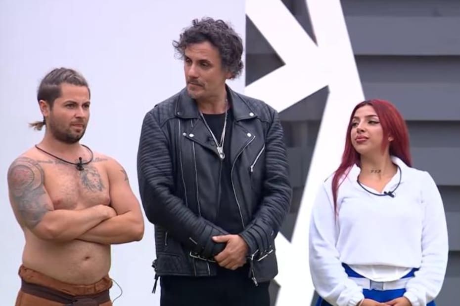Los dos integrantes fueron los encargado de elegir a los equipos.