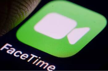 Hombre maltrató a su esposa luego de que ella lo videollamara mientras tenía sexo con su amante