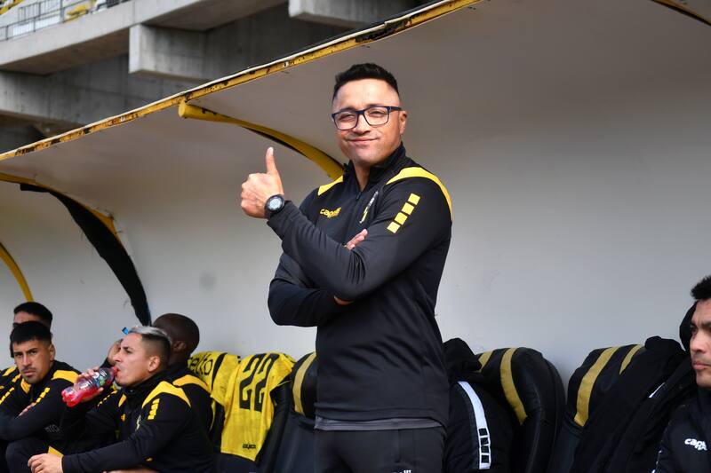 Miguel Pinto habló sobre las claves que mantienen a los Piratas como líderes indiscutidos del torneo. Foto: Agencia Aton