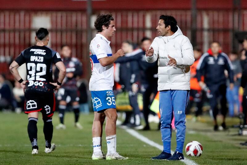 Nicolás Núñez habla con Clemente Montes. Foto: Agencia Aton.