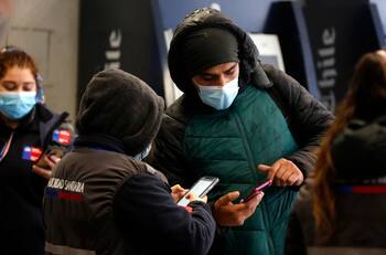 Plan Paso a Paso: Tres comunas amanecieron en cuarentena y 24 de la RM se alistan para la Fase 2