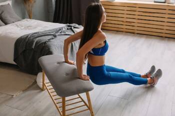 Elimina las “alas de murciélago” y tonifica tus brazos con este ingrediente