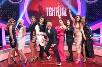 "Todas las noches son brillos": Panelistas de "Juego Textual" revelan sus secretos para lucir elegantes looks en el programa