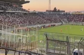 VIDEO | No se respetó: así fue el minuto de silencio para Carlos Cortés en el Estadio Monumental