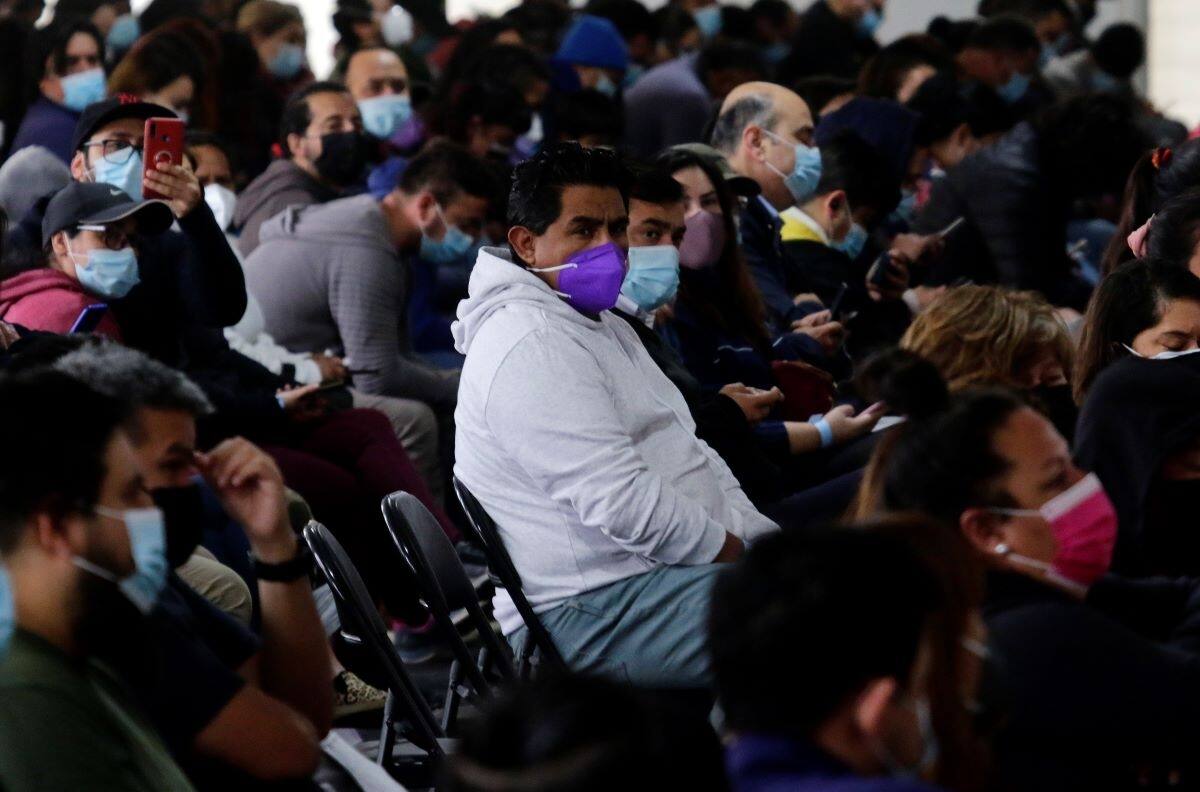 Informe Covid-19: Minsal reporta 2.104 casos nuevos y baja la positividad en la Región Metropolitana