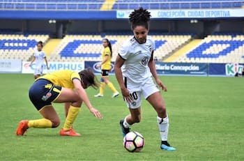 Yusmery Ascanio apuntó alto en este retorno al fútbol con Colo Colo