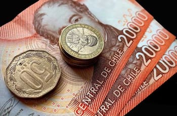 Mujeres mayores de 60 años y hombres sobre 65 pueden recibir $94.000 vitalicios con estos requisitos