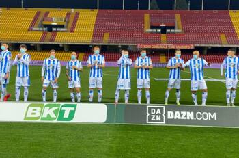 Equipo de la Serie B de Italia salió a jugar con mascarillas en crisis por Coronavirus