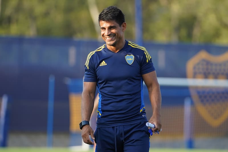 Hugo Ibarra dejó de ser el entrenador de Boca Juniors.