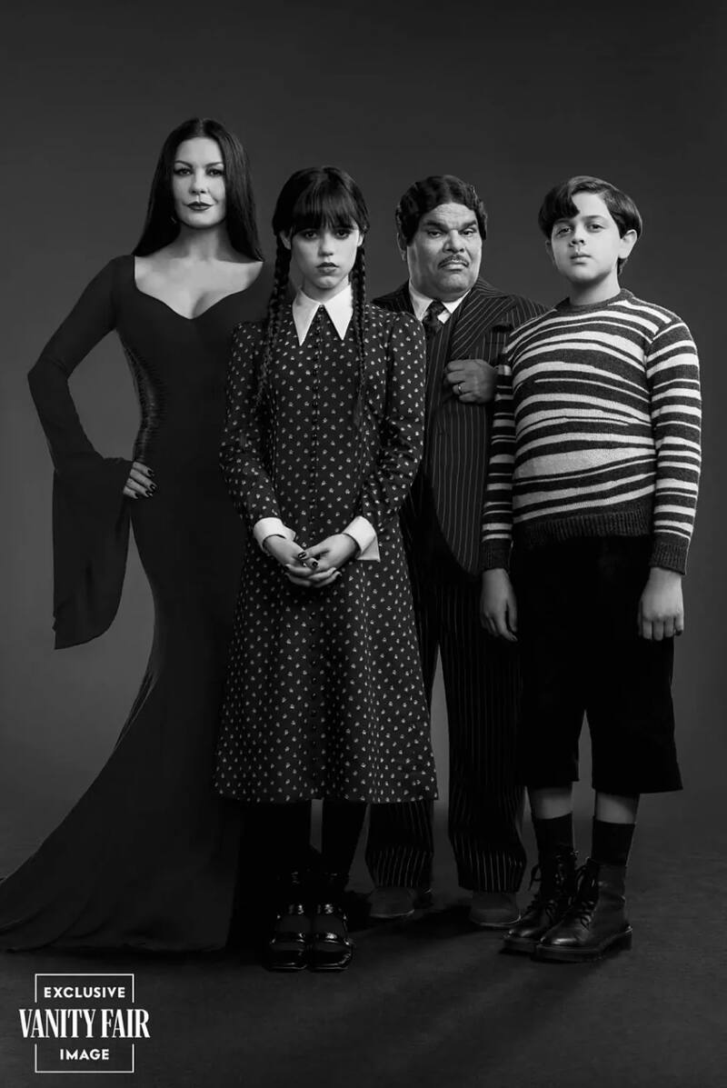 El elenco principal de "Merlina" en Netflix