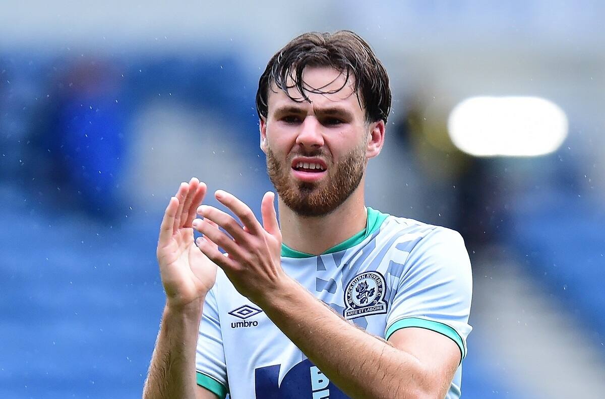 Video: El chileno-inglés Ben Brereton anotó un gol y una asistencia en Championship