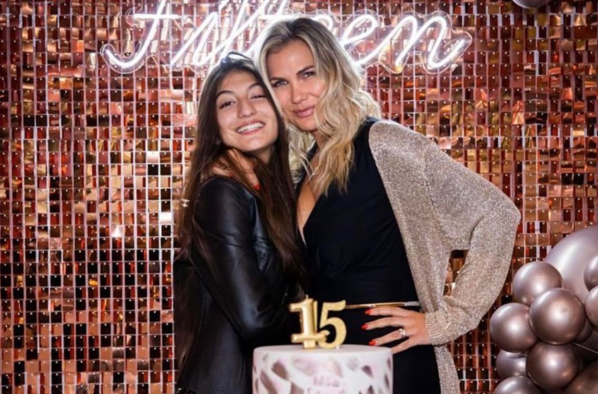“De tu hija favorita”: María Alberó recibió lujoso regalo de Mia Zamorano por el Día de la Madre
