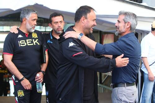y Miguel Ramírez, dos técnicos chilenos en la Primera División 2025. Foto: Agencia Aton.