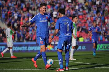 Franco Calderón estaba suspendido, pero igual podrá jugar en Copa Sudamericana: este es el motivo