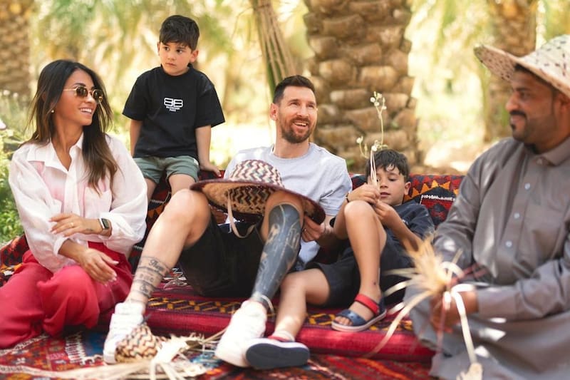 Leo Messi aprovechó el día del trabajador para un viaje relámpago a Arabia Saudita.
