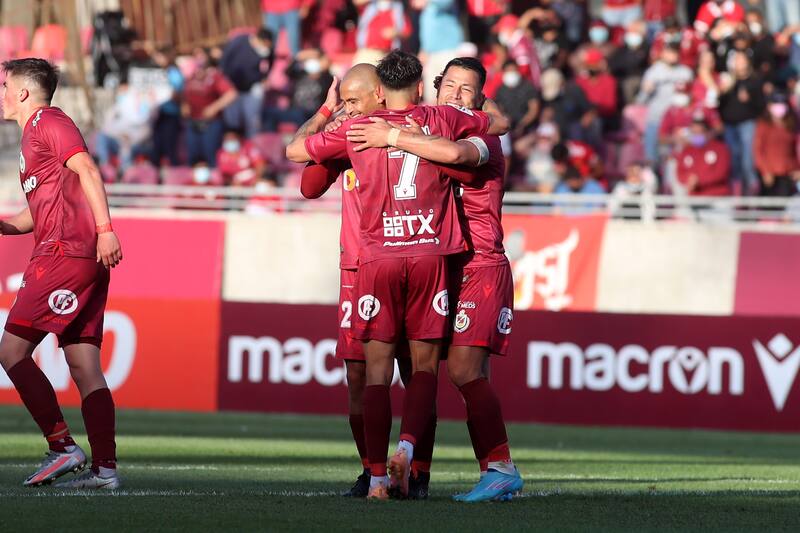 Maximiliano Guerrero va por el ascenso con Deportes La Serena