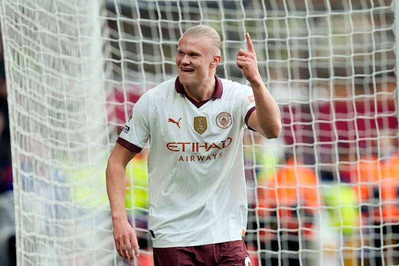 El delantero noruego fue duramente criticado por sus seguidores en Instagram.