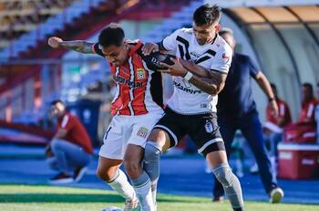 Ni siquiera es el peor equipo: club de Primera B habría decidido sacar a su DT tras humillante caída