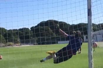 El intenso entrenamiento de Jan Oblak con el Atlético de Madrid