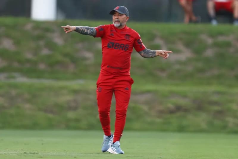 Jorge Sampaoli sigue sin equipo tras su paso por Flamengo.
