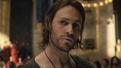 Quién es Charlie Vickers, el actor que interpreta a Halbrand en "El Señor de los Anillos: Anillos de poder"