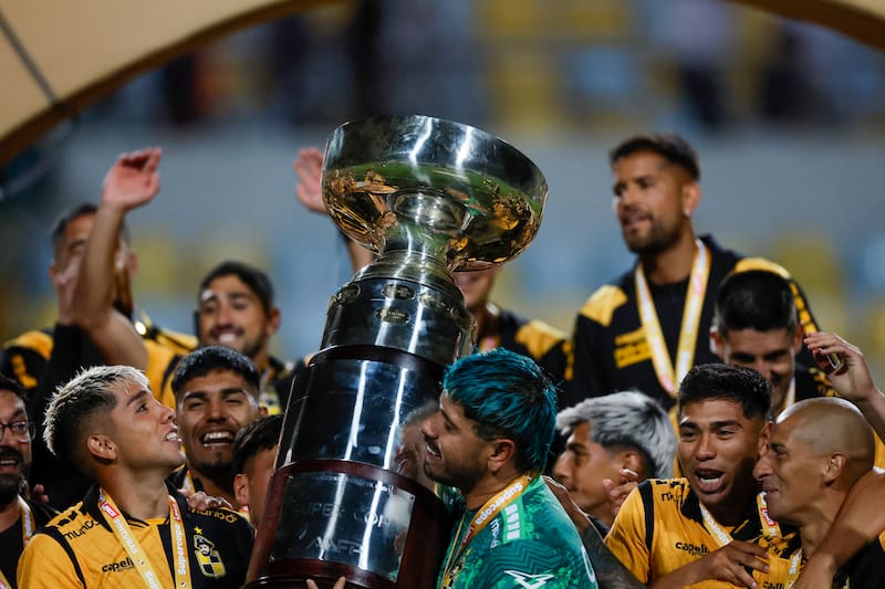 El club se desprendió definitivamente de Matías Fracchia. Foto: Agencia Aton.