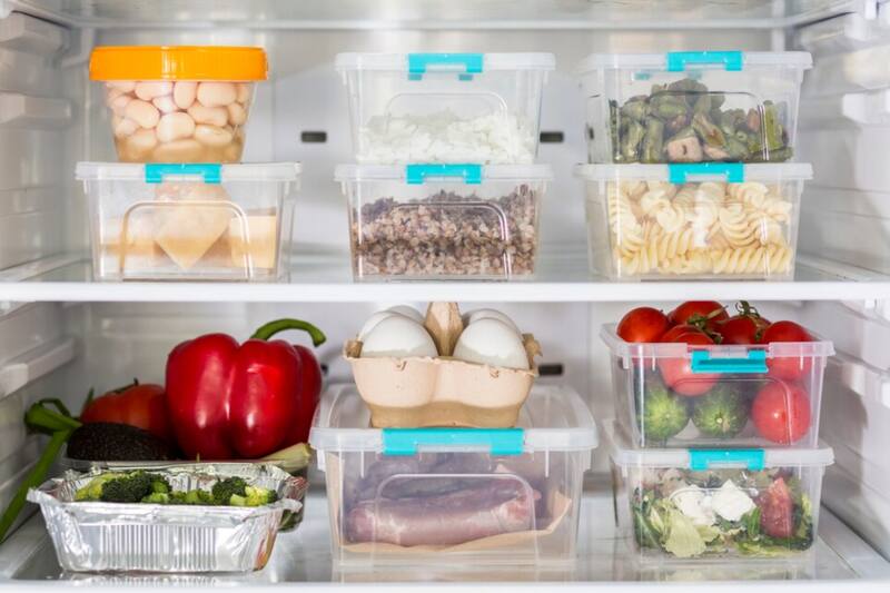 Conoce cuánto tiempo debes almacenar los alimentos dentro de este electrodoméstico. Créditos: Freepik.